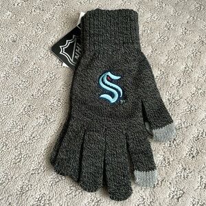 Seattle kraken gloves
